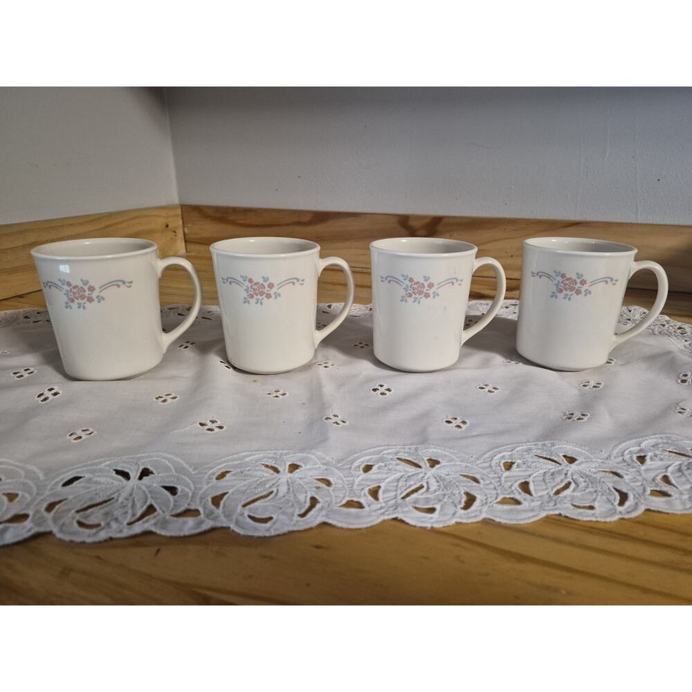 Set Of 4 Corningware English Brekfast Mugs